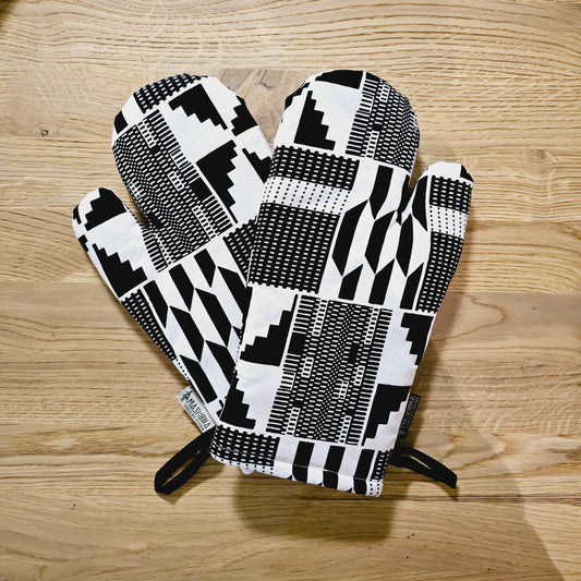 Handmade Apron and Matching Oven Gloves Set